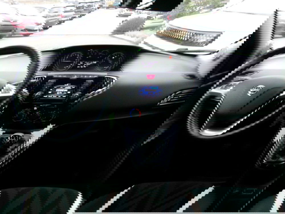 Lancia Ypsilon usata a Venezia (10)