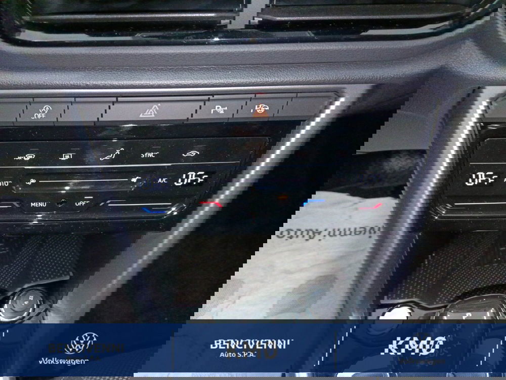 Volkswagen T-Roc nuova a Reggio Calabria (20)