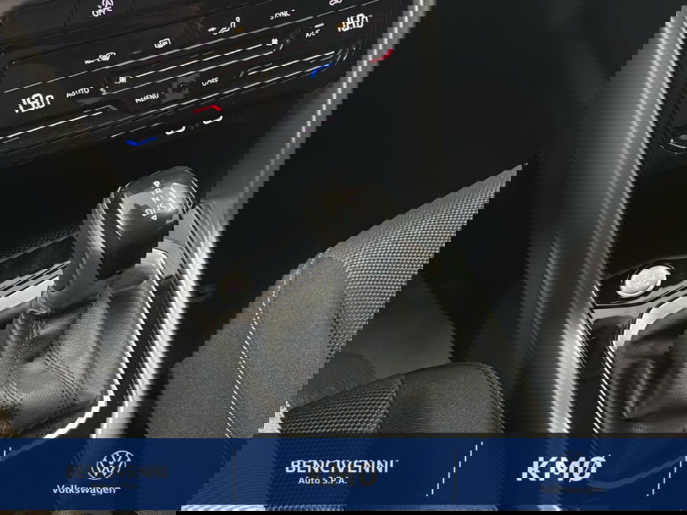 Volkswagen T-Roc nuova a Catanzaro (19)