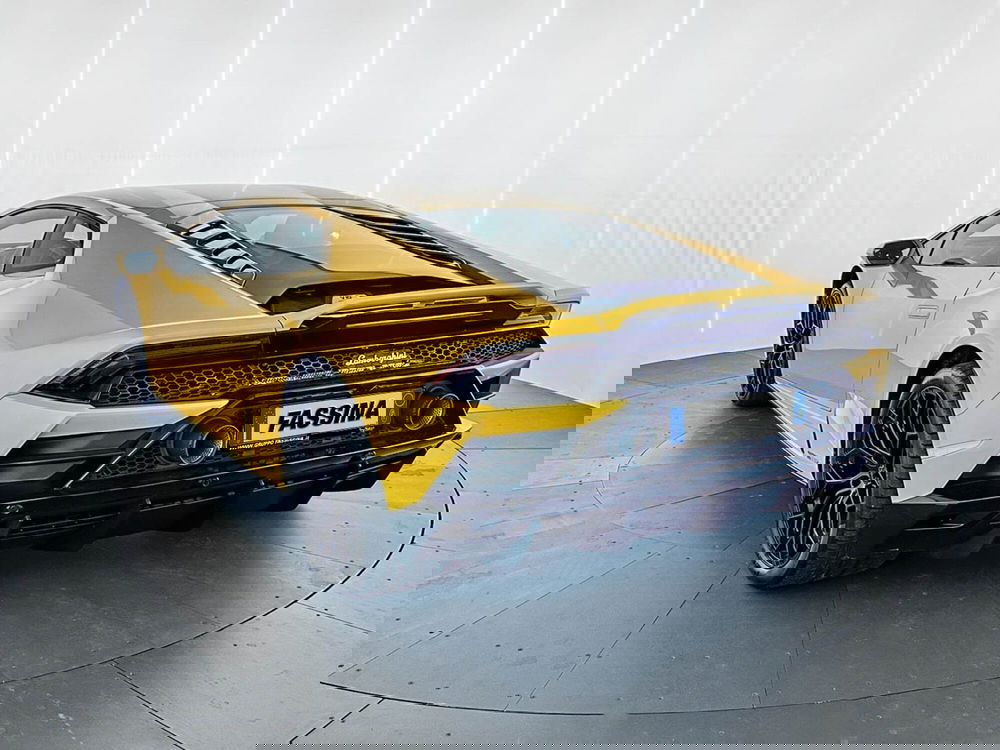 Lamborghini Huracán Coupé usata a Milano (5)