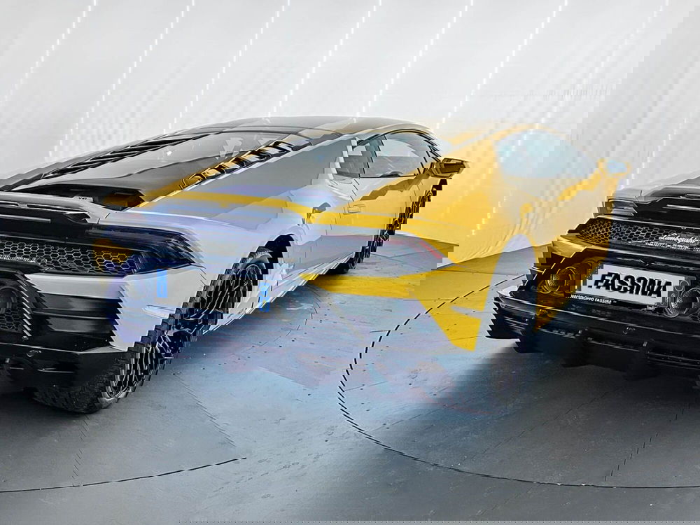 Lamborghini Huracán Coupé usata a Milano (7)