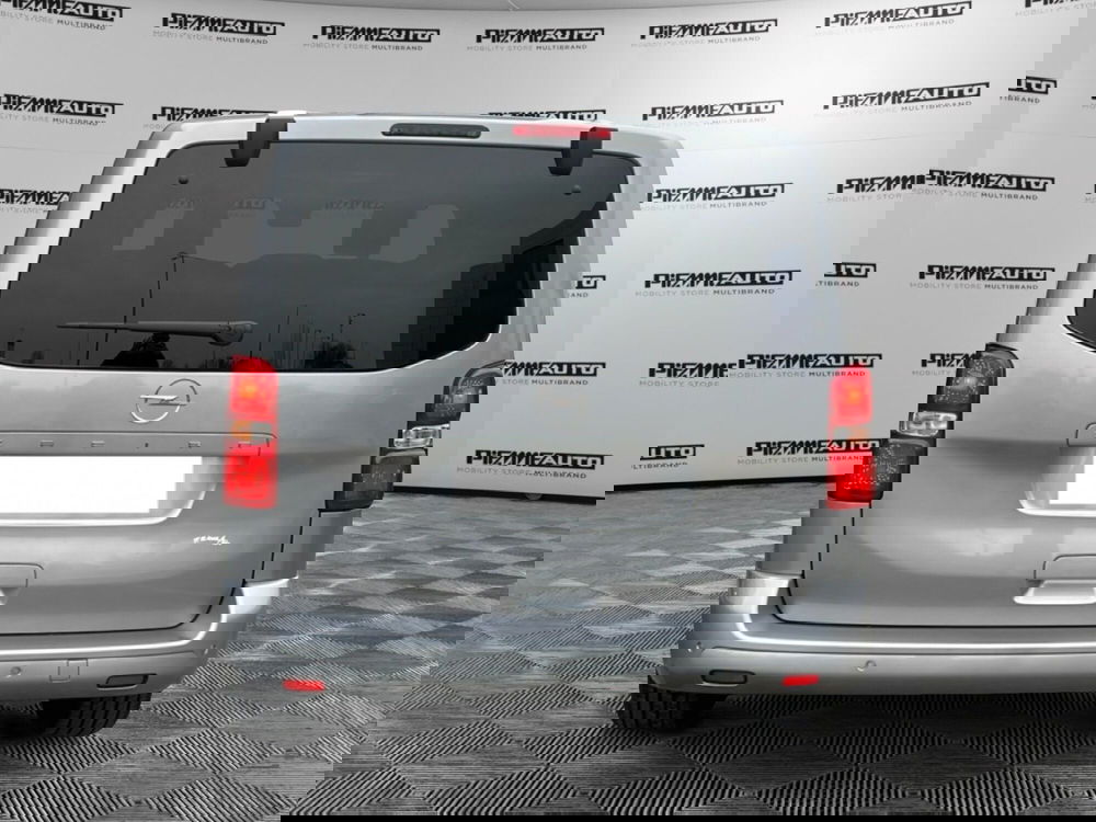 Opel Zafira Life nuova a Piacenza (4)