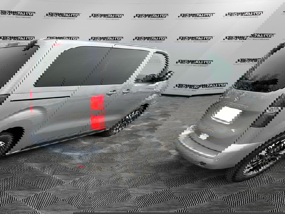 Opel Zafira Life nuova a Piacenza (5)