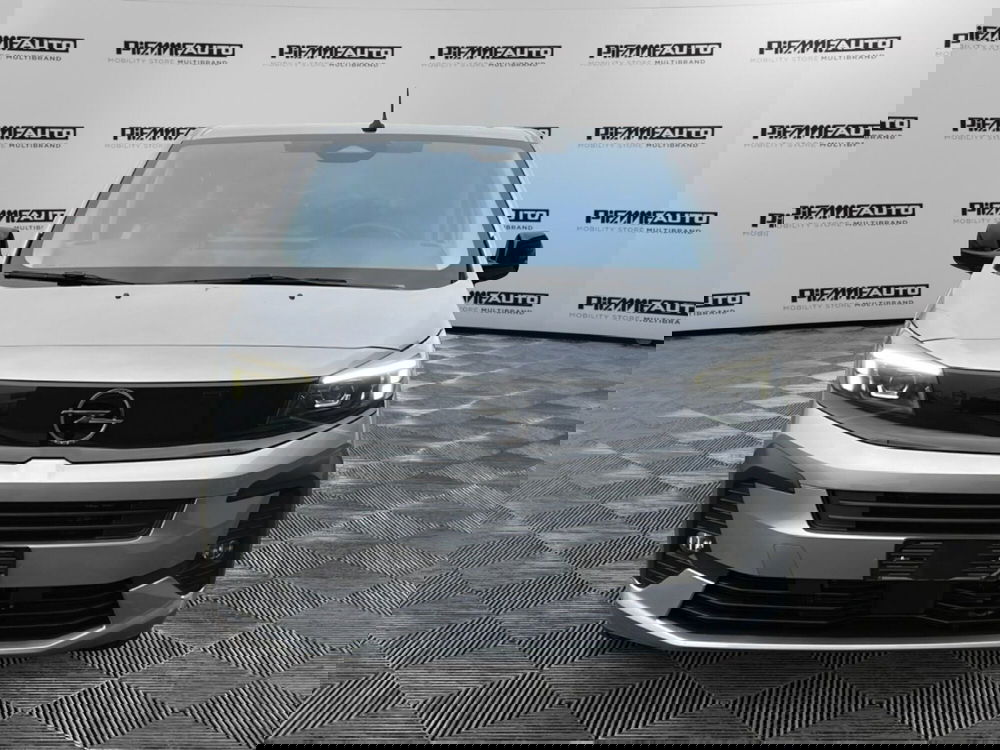 Opel Zafira Life nuova a Piacenza (8)