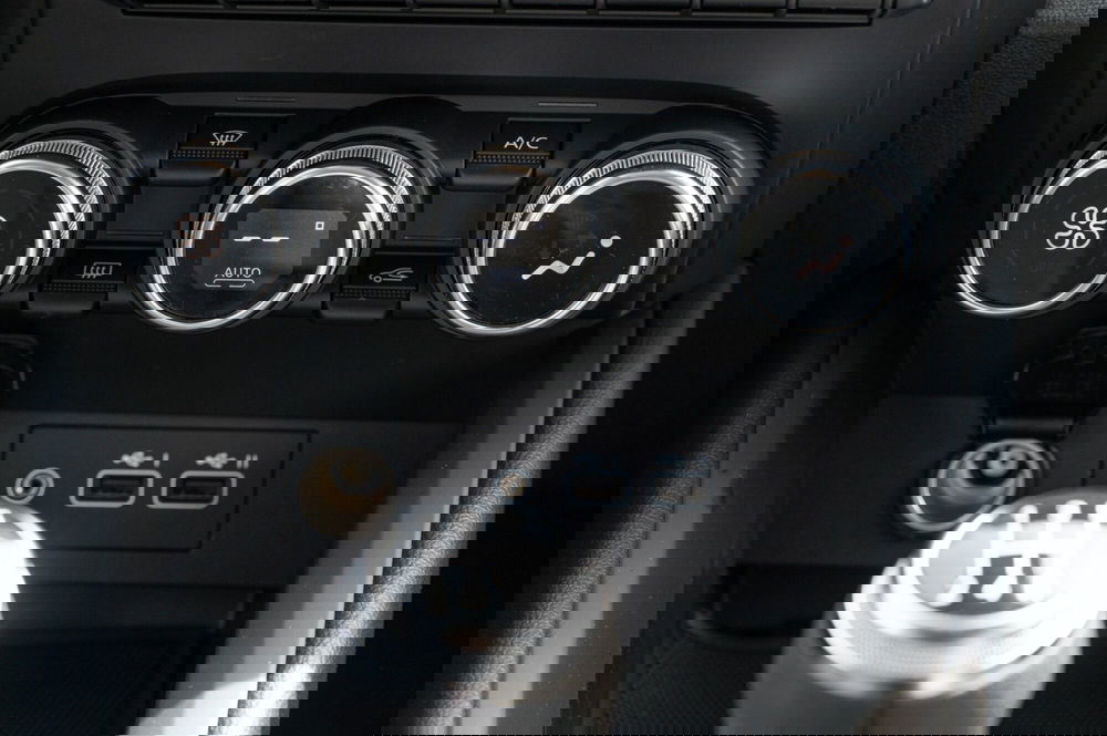 Mitsubishi Colt nuova a Torino (19)