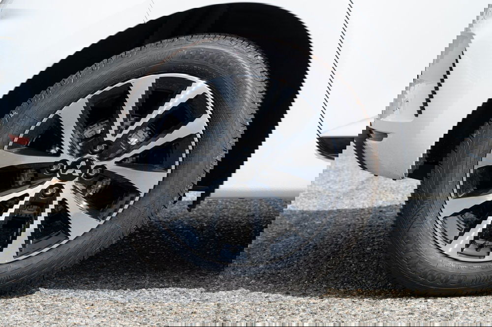 Mitsubishi Colt nuova a Torino (9)