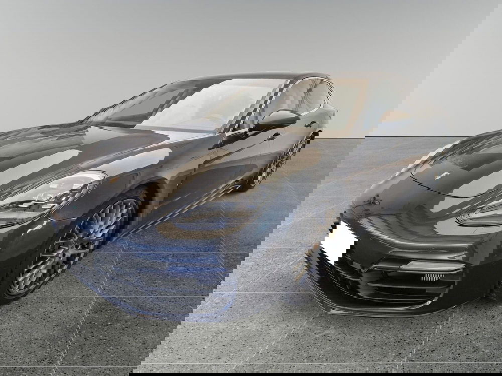Porsche Panamera usata a Bari