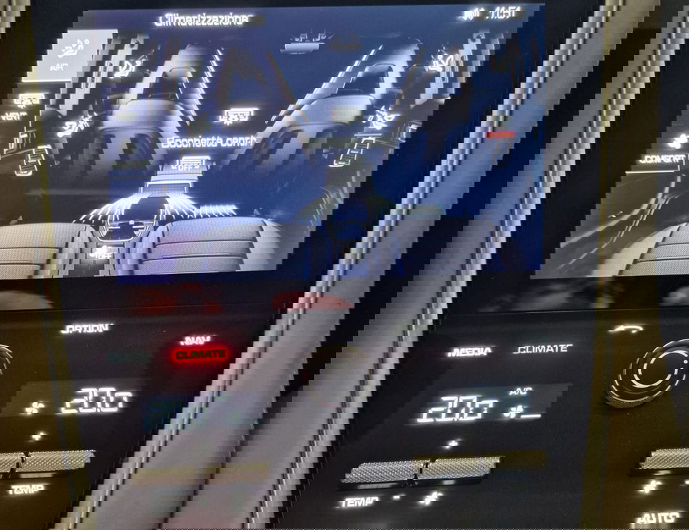 Porsche Panamera usata a Bari (13)