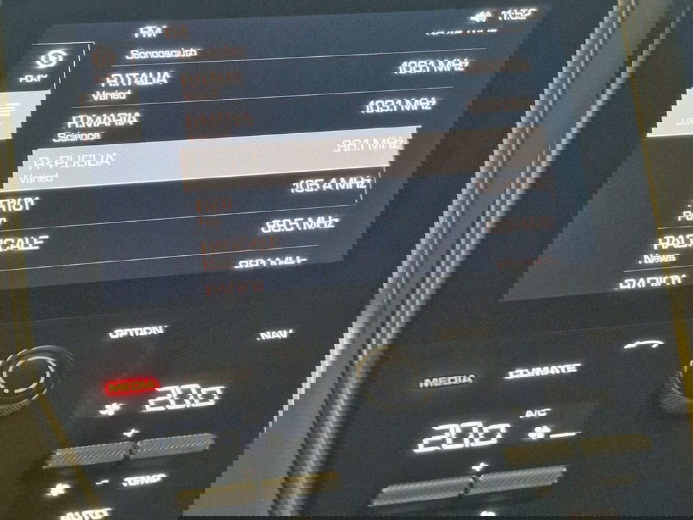 Porsche Panamera usata a Bari (18)