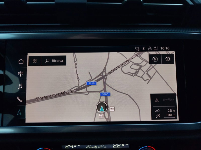 Audi Q3 Sportback usata a Bari (15)