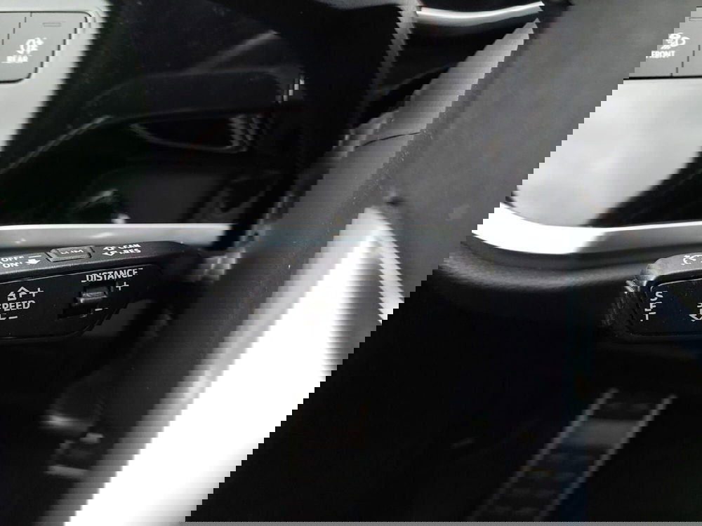 Audi Q3 Sportback usata a Bari (18)