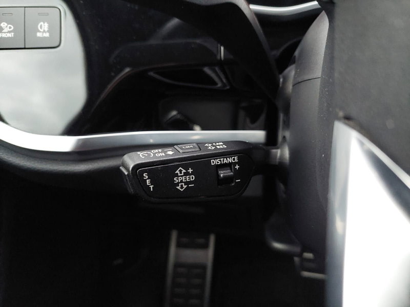 Audi Q3 Sportback usata a Bari (18)