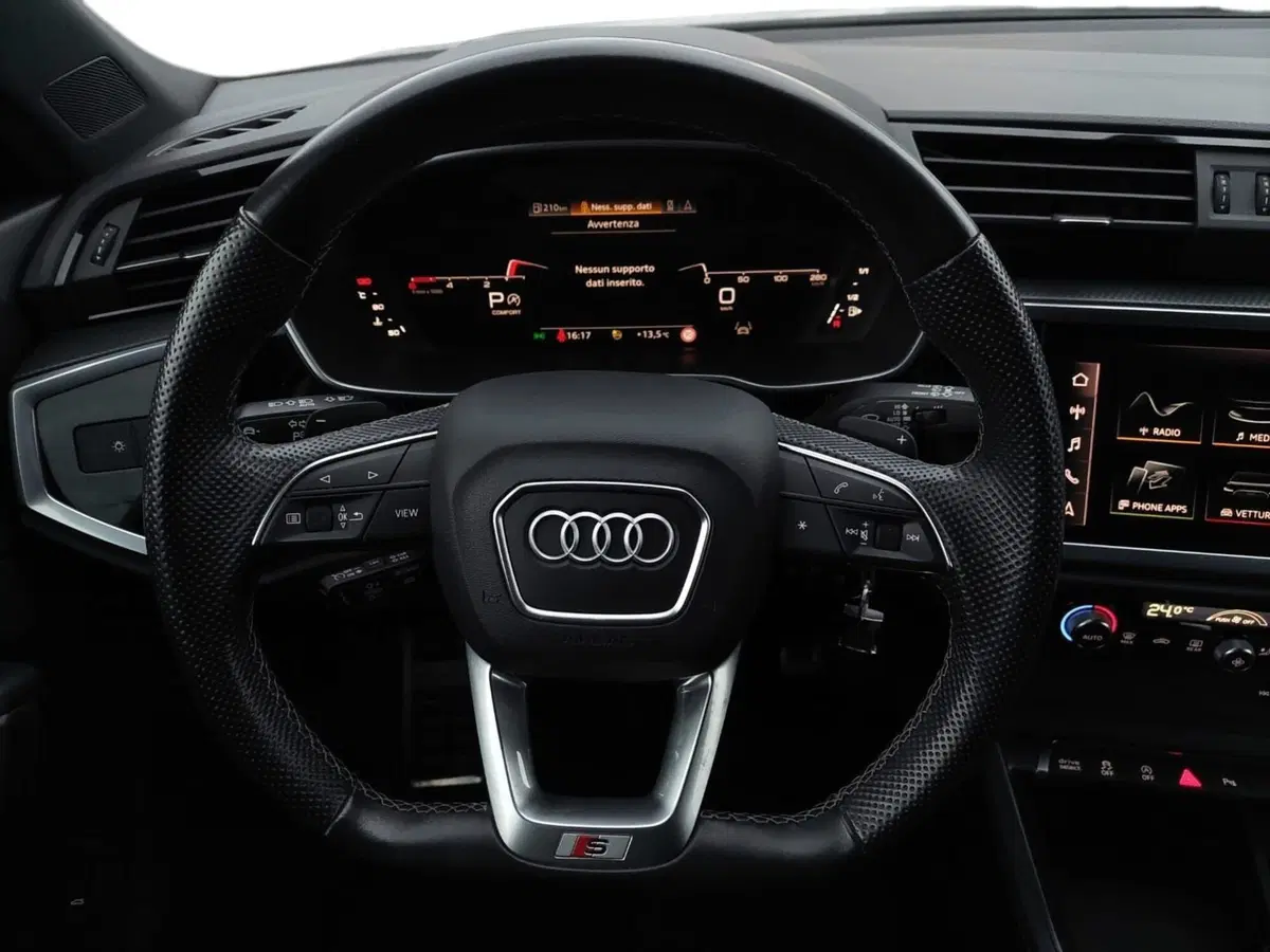 Audi Q3 Sportback usata a Bari (3)