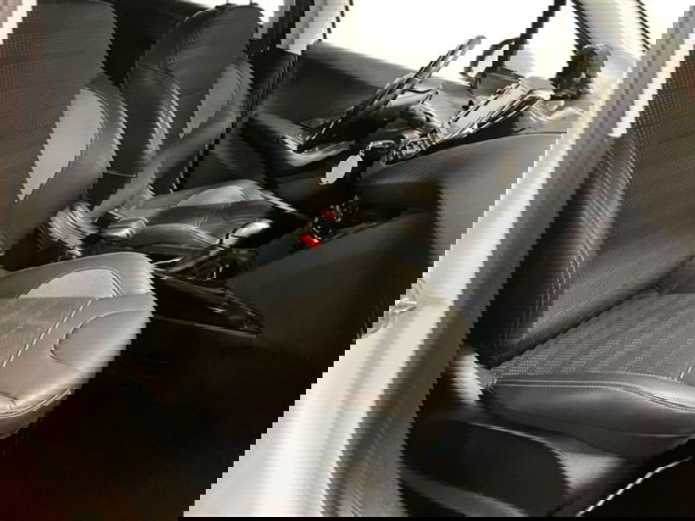 Peugeot 2008 usata a Como (11)