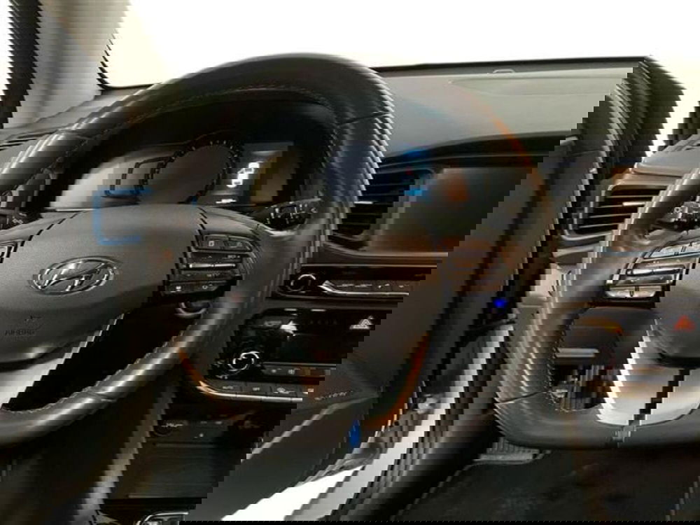 Hyundai Ioniq usata a Como (16)