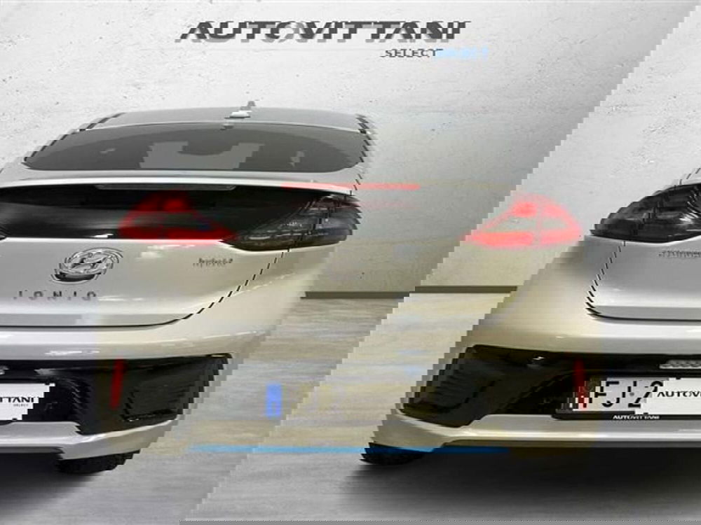 Hyundai Ioniq usata a Como (4)