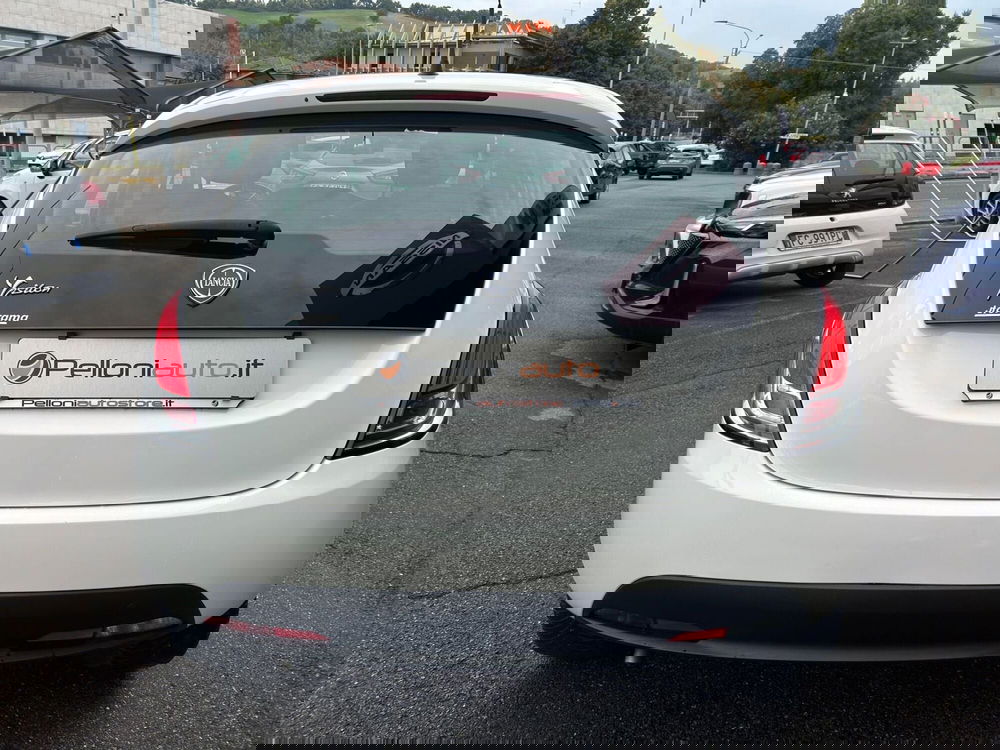 Lancia Ypsilon usata a Modena (4)