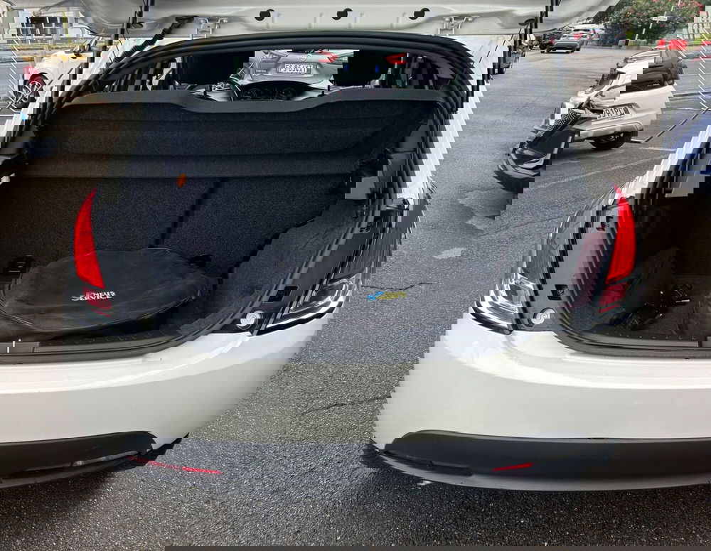 Lancia Ypsilon usata a Modena (8)