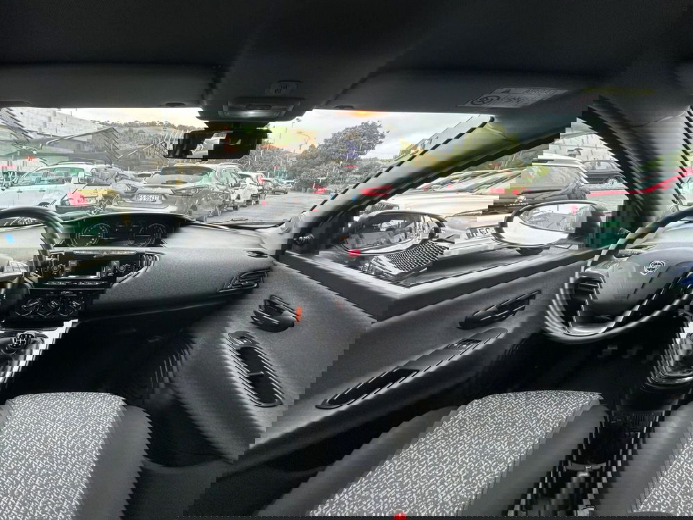 Lancia Ypsilon usata a Modena (9)
