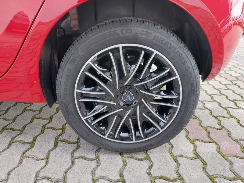 Lancia Ypsilon usata a Pavia (13)