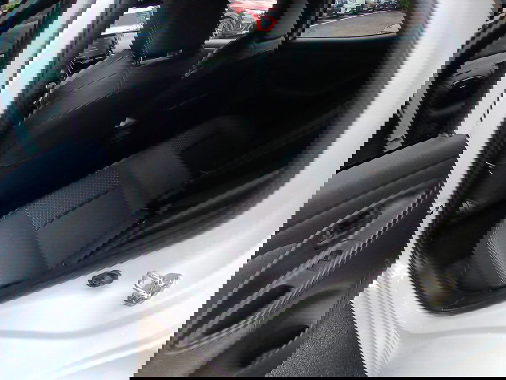 Toyota Yaris usata a Latina (17)