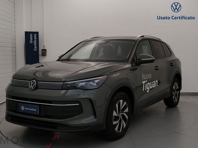 Volkswagen Tiguan 1.5 tsi ehybrid Edition 204cv dsg del 2025 usata a Busto Arsizio