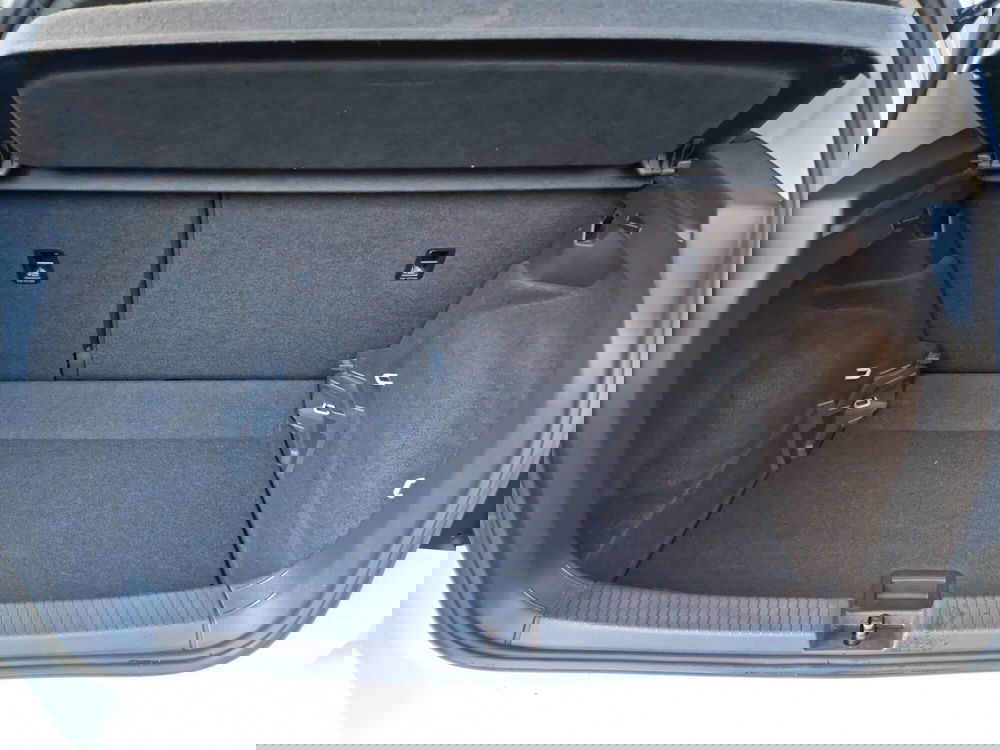 Volkswagen T-Cross usata a Siena (10)