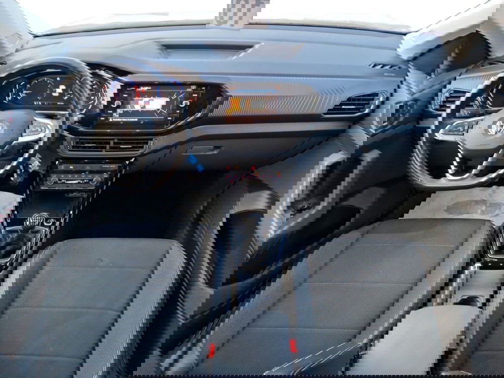 Volkswagen T-Cross usata a Siena (13)