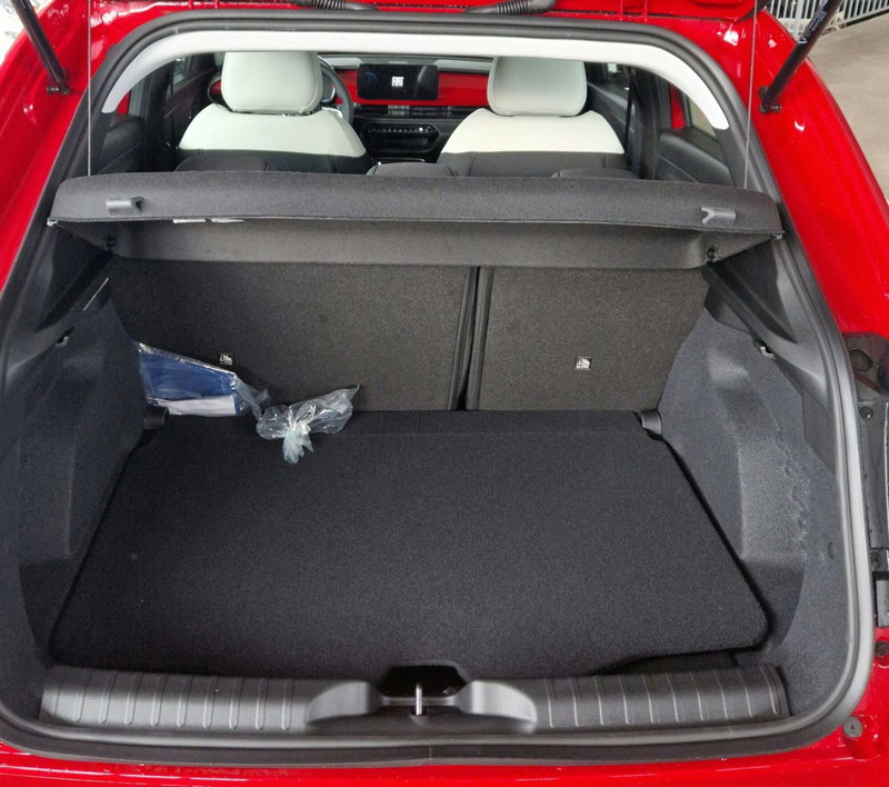 Fiat 600 nuova a Terni (10)