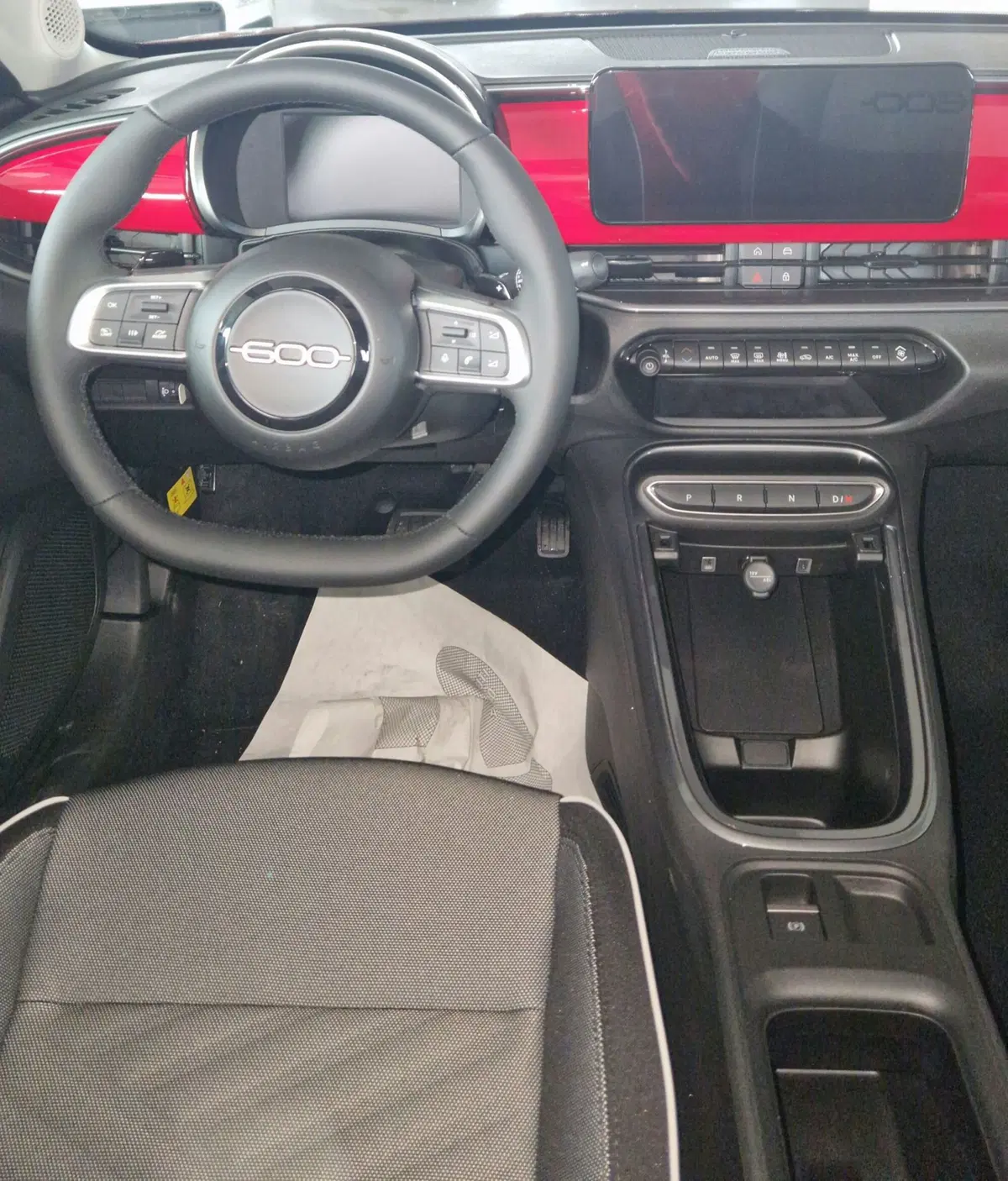 Fiat 600 nuova a Terni (11)