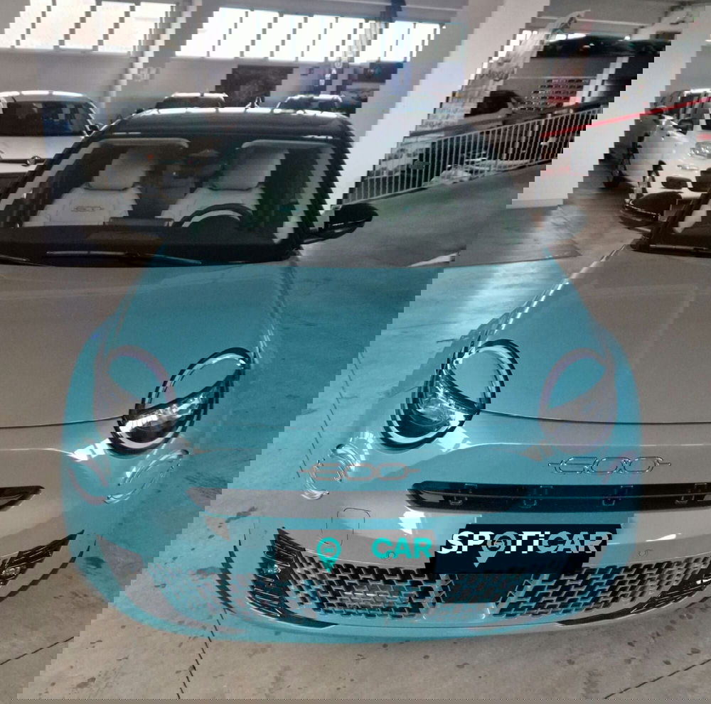 Fiat 600 nuova a Terni (2)