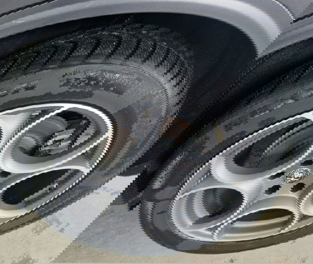 Alfa Romeo Stelvio usata a Terni (15)