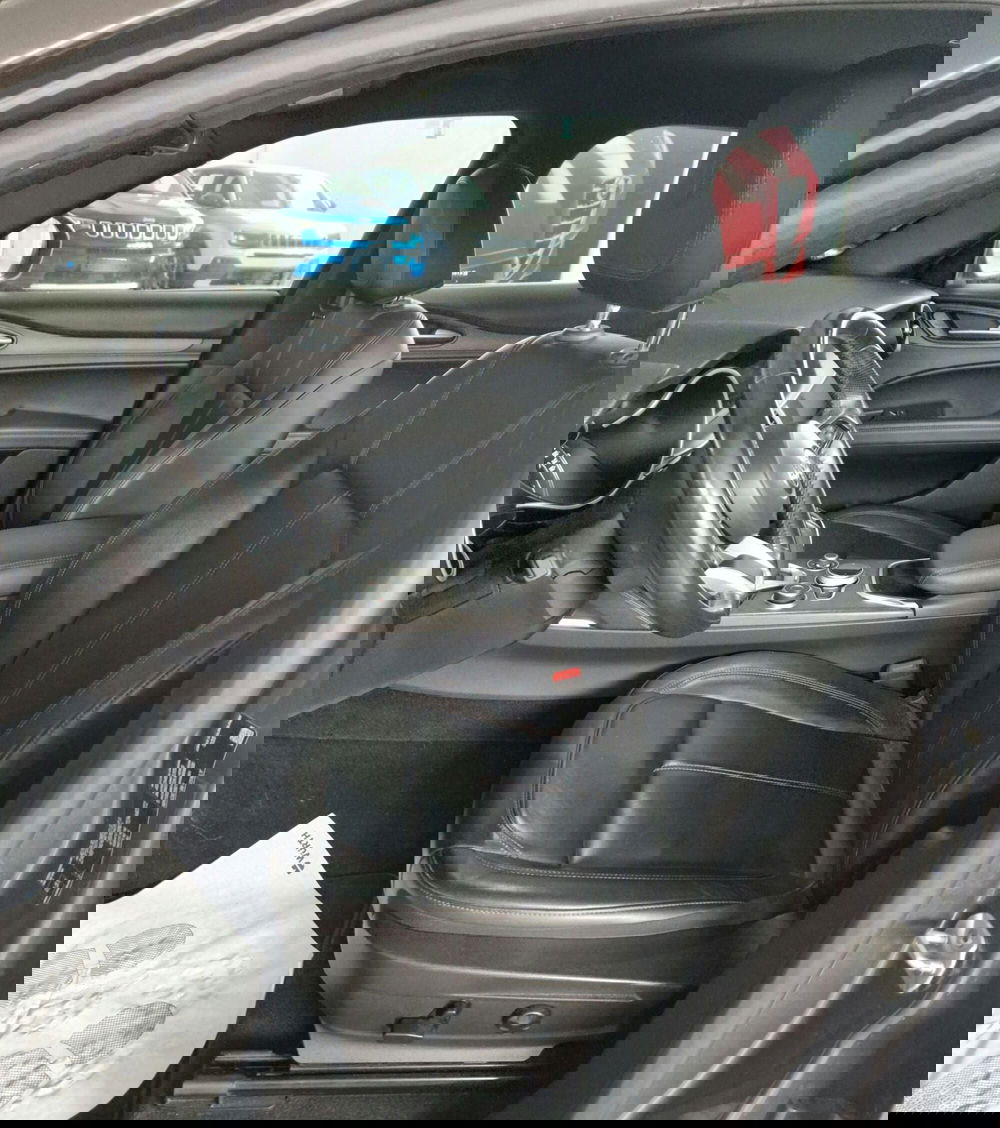 Alfa Romeo Stelvio usata a Terni (7)