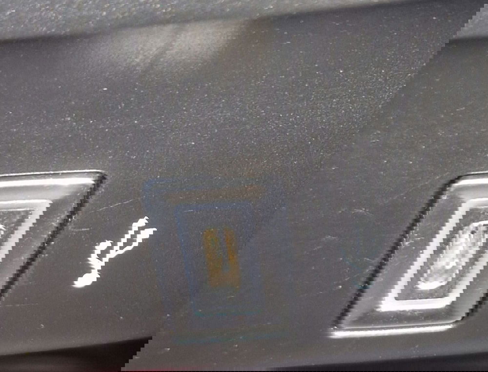 Jeep Avenger usata a Terni (14)