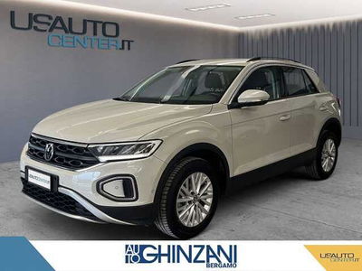 Volkswagen T-Roc 1.0 TSI Life del 2024 usata a Bergamo