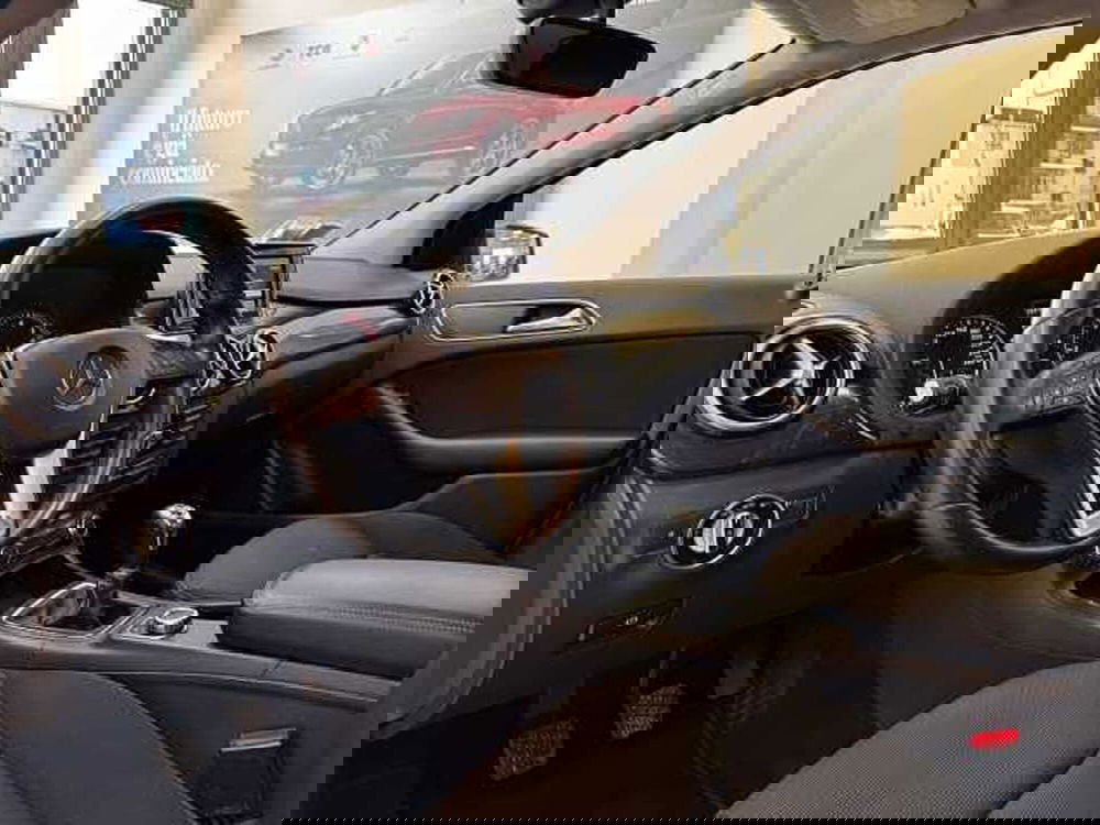 Mercedes-Benz Classe B usata a Caserta (9)