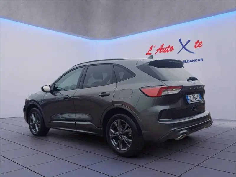 Ford Kuga usata a Milano (10)