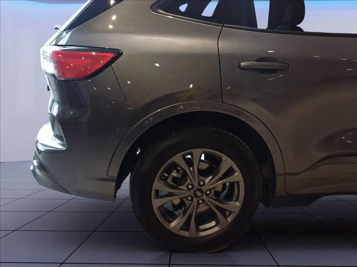 Ford Kuga usata a Milano (6)