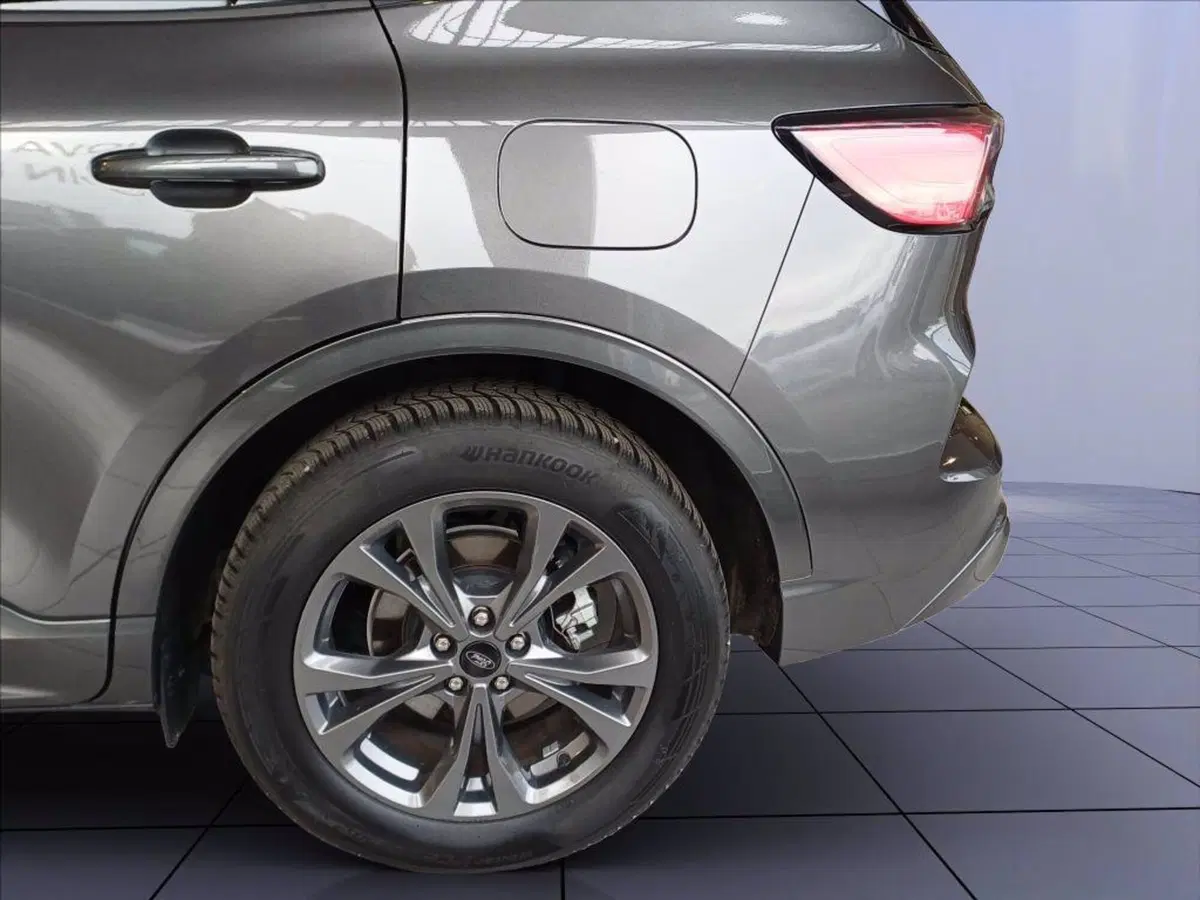 Ford Kuga usata a Milano (9)