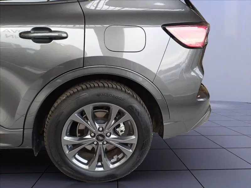 Ford Kuga usata a Milano (9)