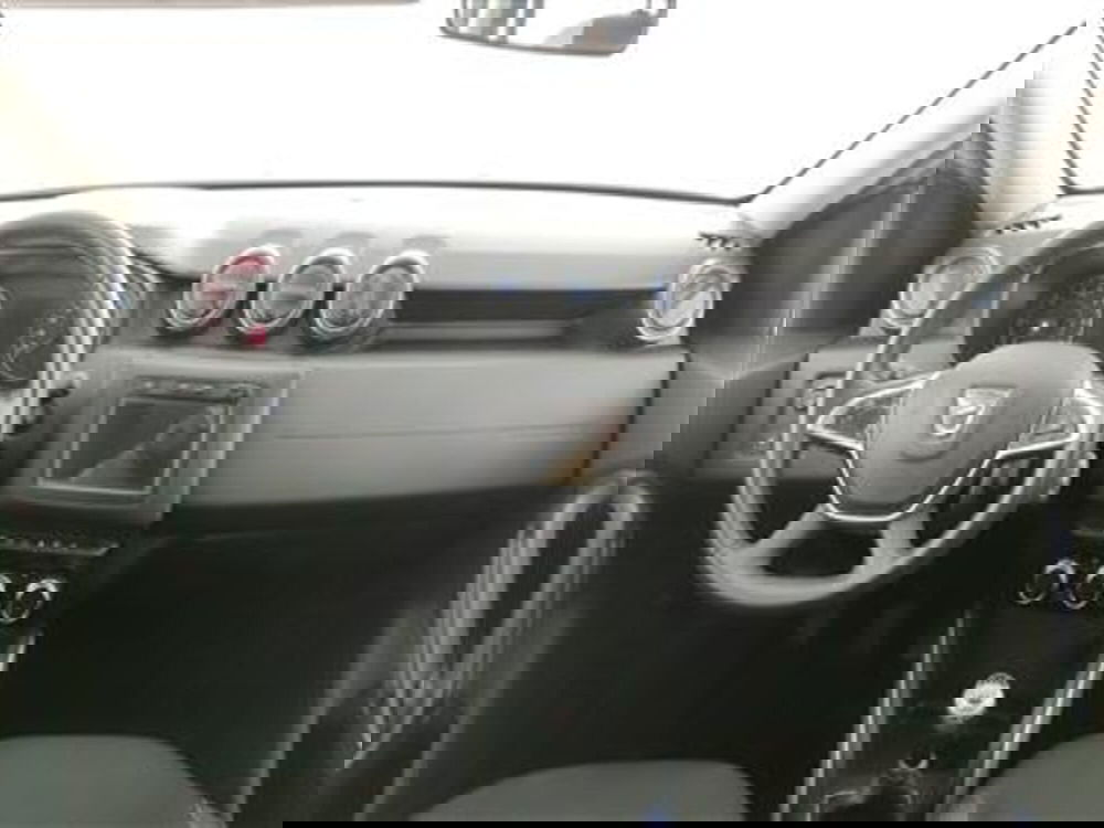 Dacia Duster usata a Bari (15)