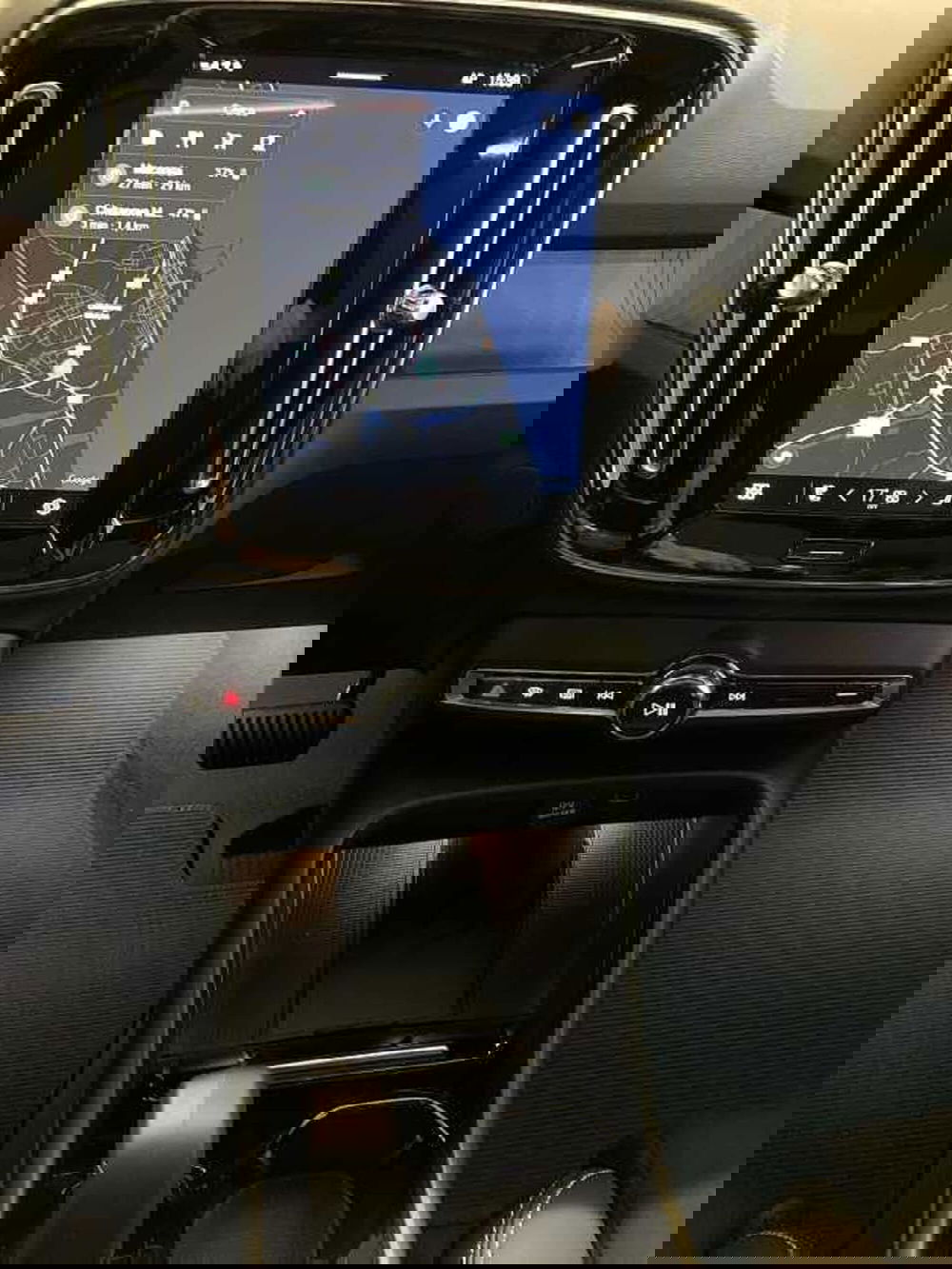 Volvo C40 usata a Macerata (11)