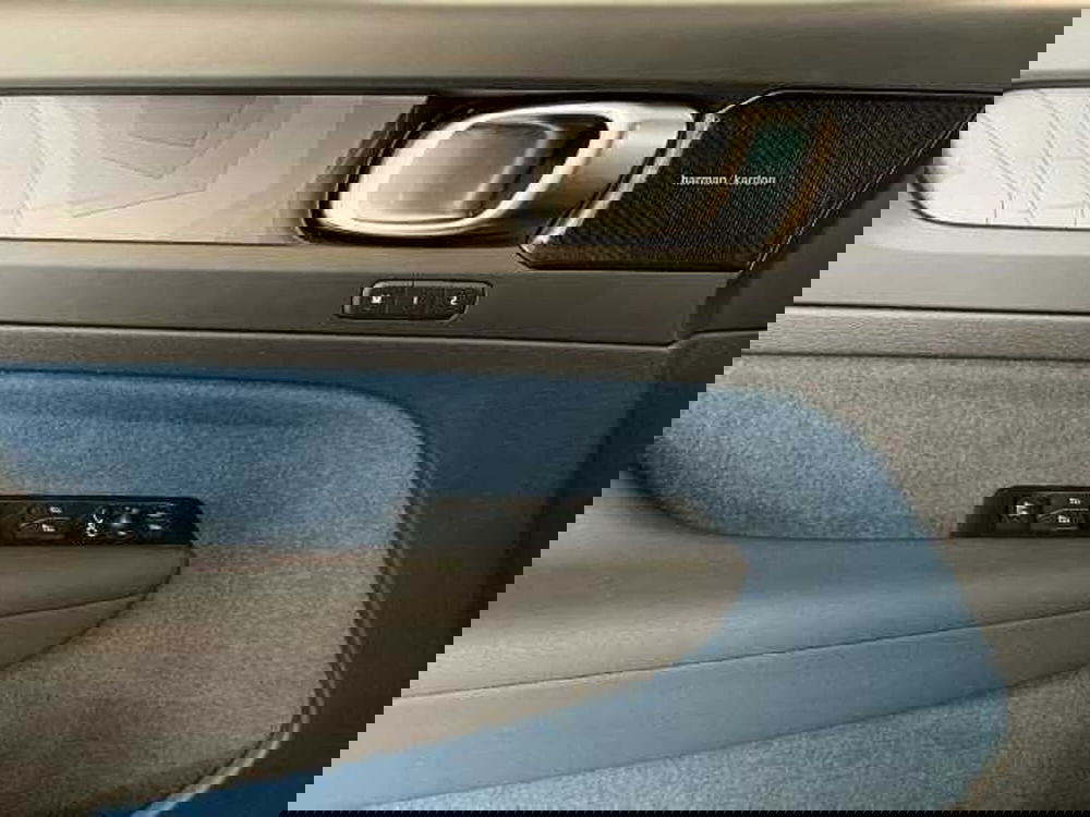 Volvo C40 usata a Macerata (16)