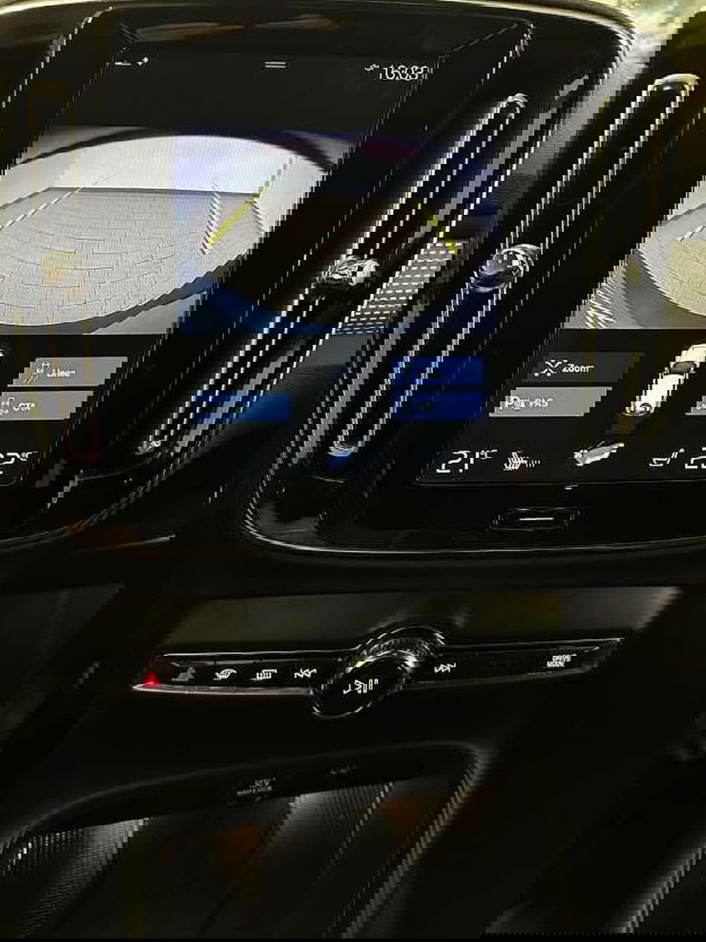 Volvo XC40 usata a Macerata (12)