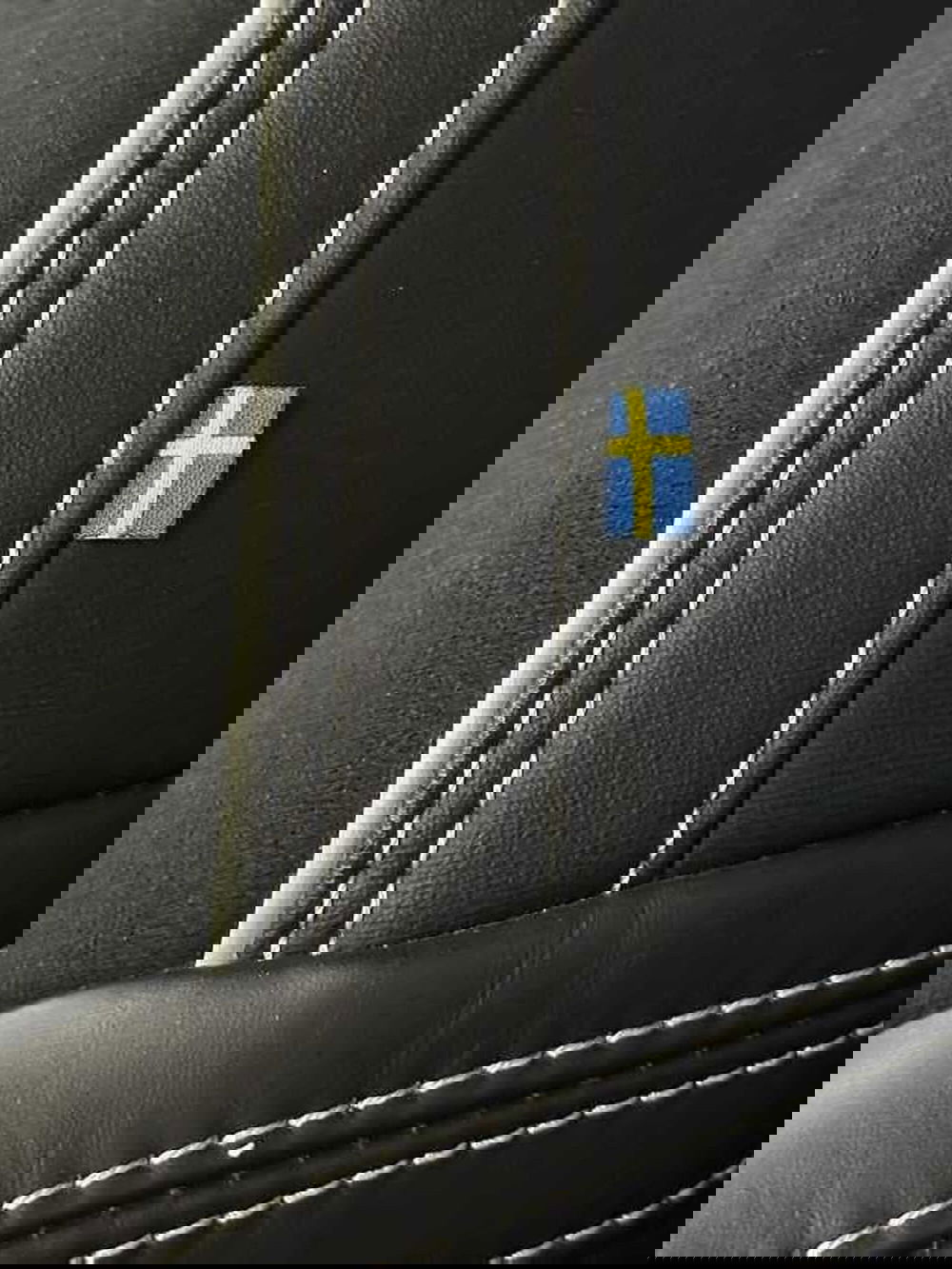 Volvo XC40 usata a Macerata (13)