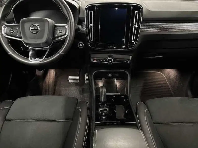 Volvo XC40 usata a Macerata (14)