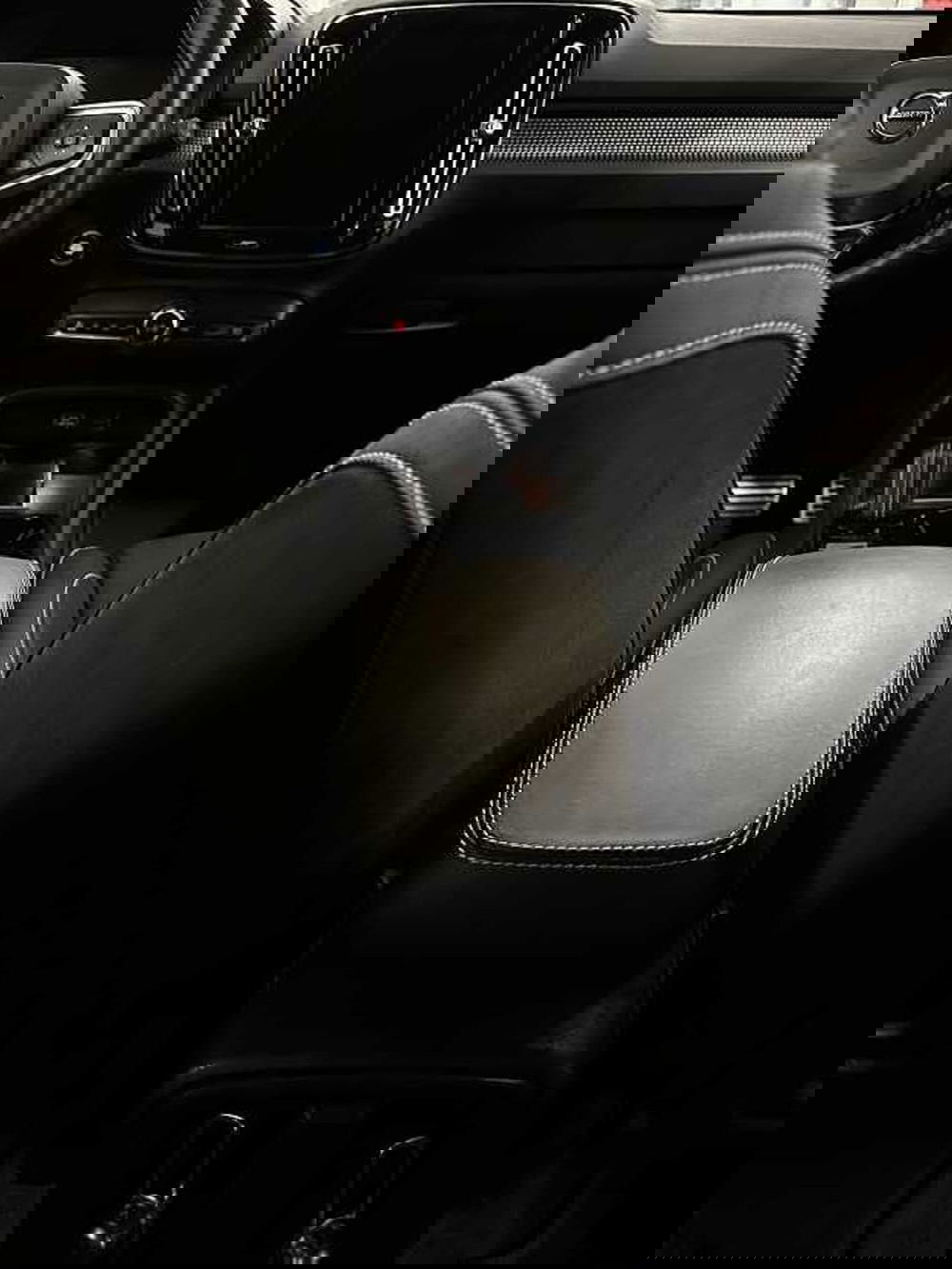 Volvo XC40 usata a Macerata (16)