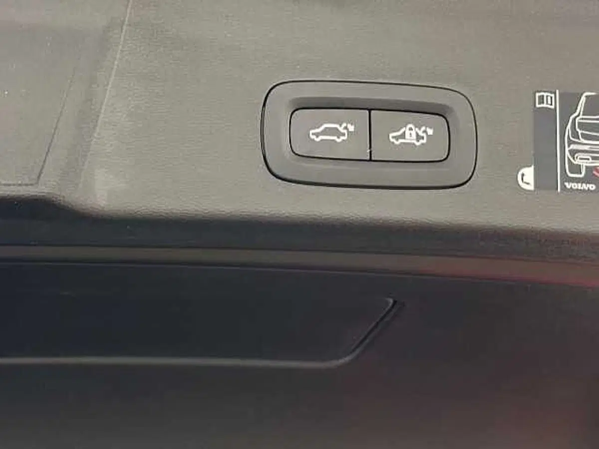 Volvo XC40 usata a Macerata (19)
