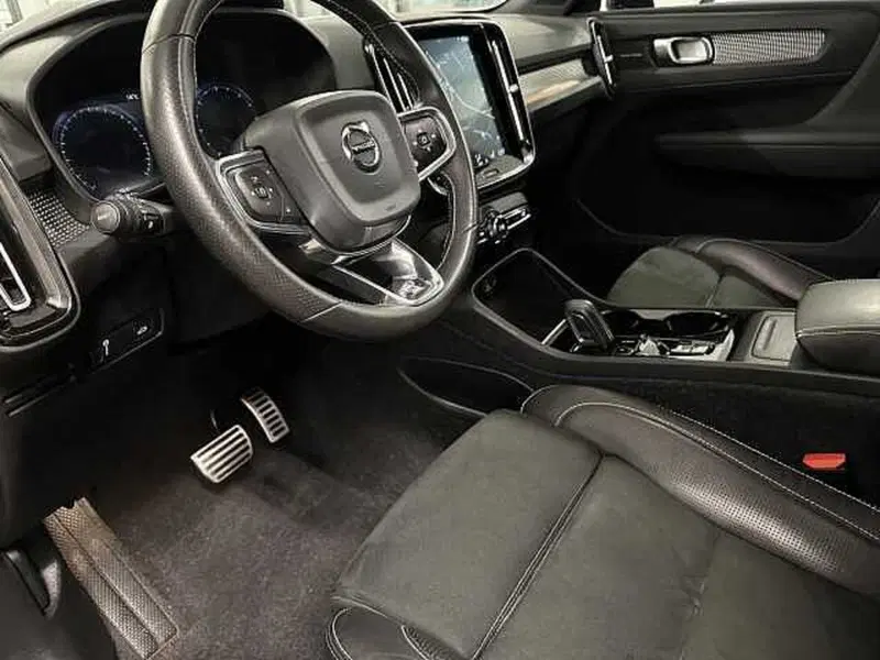 Volvo XC40 usata a Macerata (7)