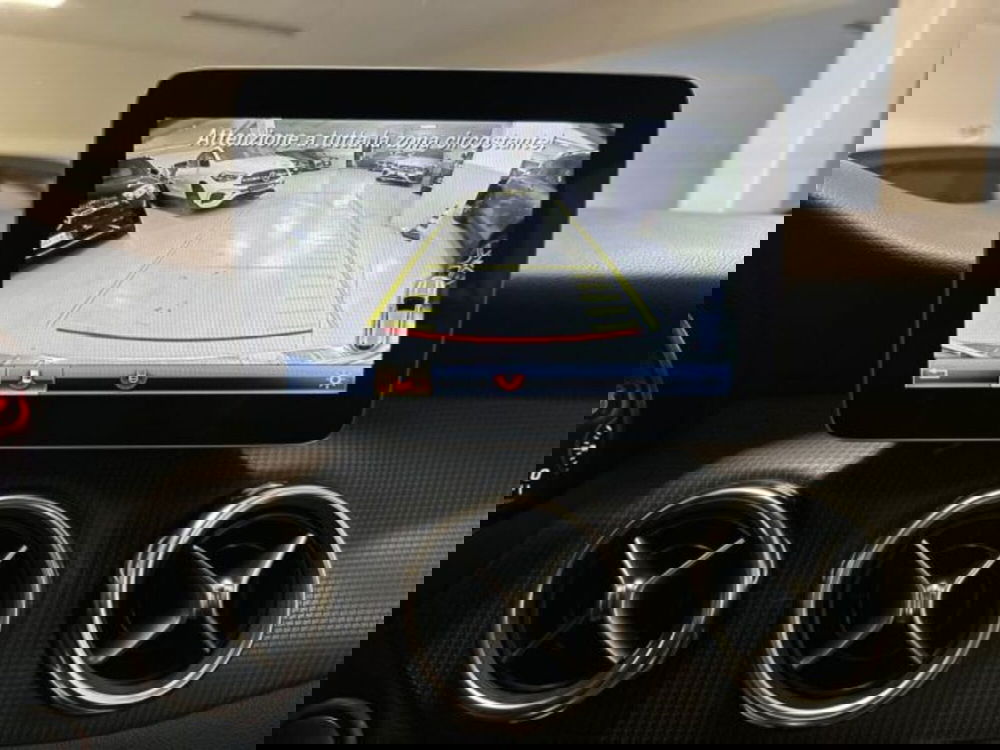 Mercedes-Benz GLA SUV usata a Avellino (14)